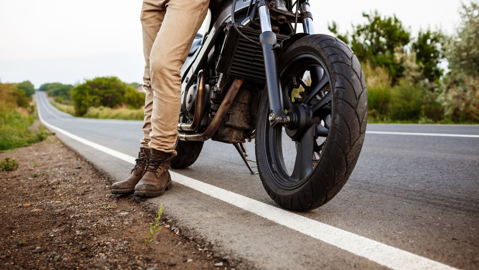 ¿Las llantas de moto caducan? El mito que puede poner en riesgo tu seguridad